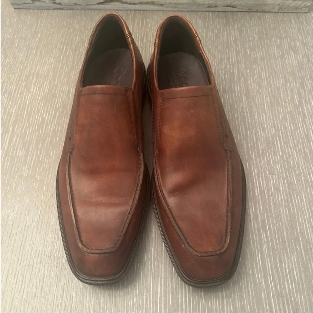ECCO Helsinki 2.0‎ Apron Toe Leather Slip-On Men size 9